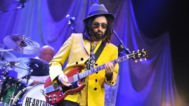 Mike Campbell & The Dirty Knobs release new song