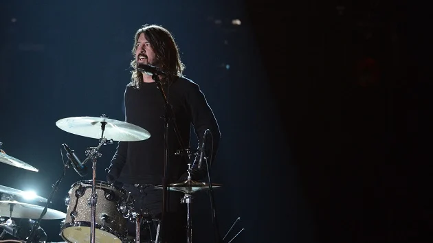 Listen to Dave Grohl drum on Ed Sheerans ﻿F1﻿ song, Drive