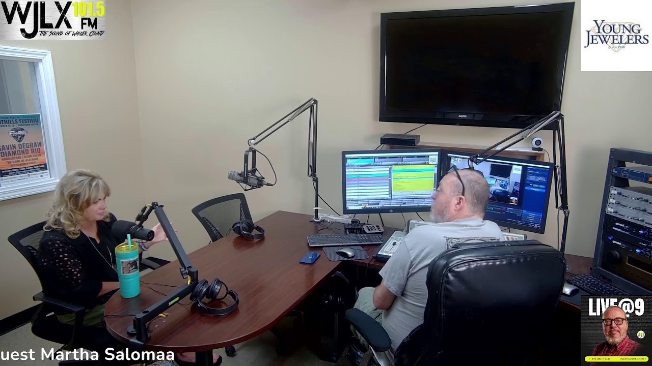 Live@9 with James Phillips