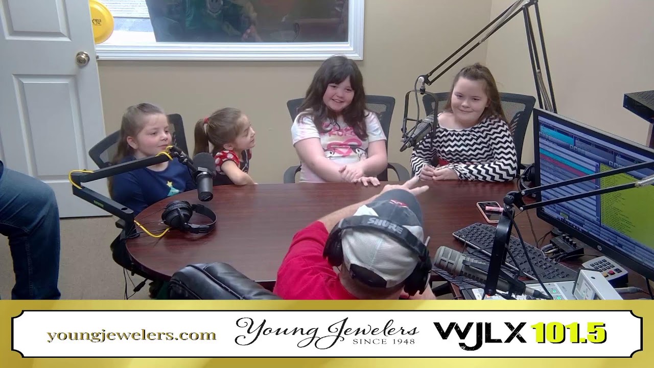 Live@9 with James Phillips and guests Zuzu Phillips, Annalee Hale and Alaska Nation