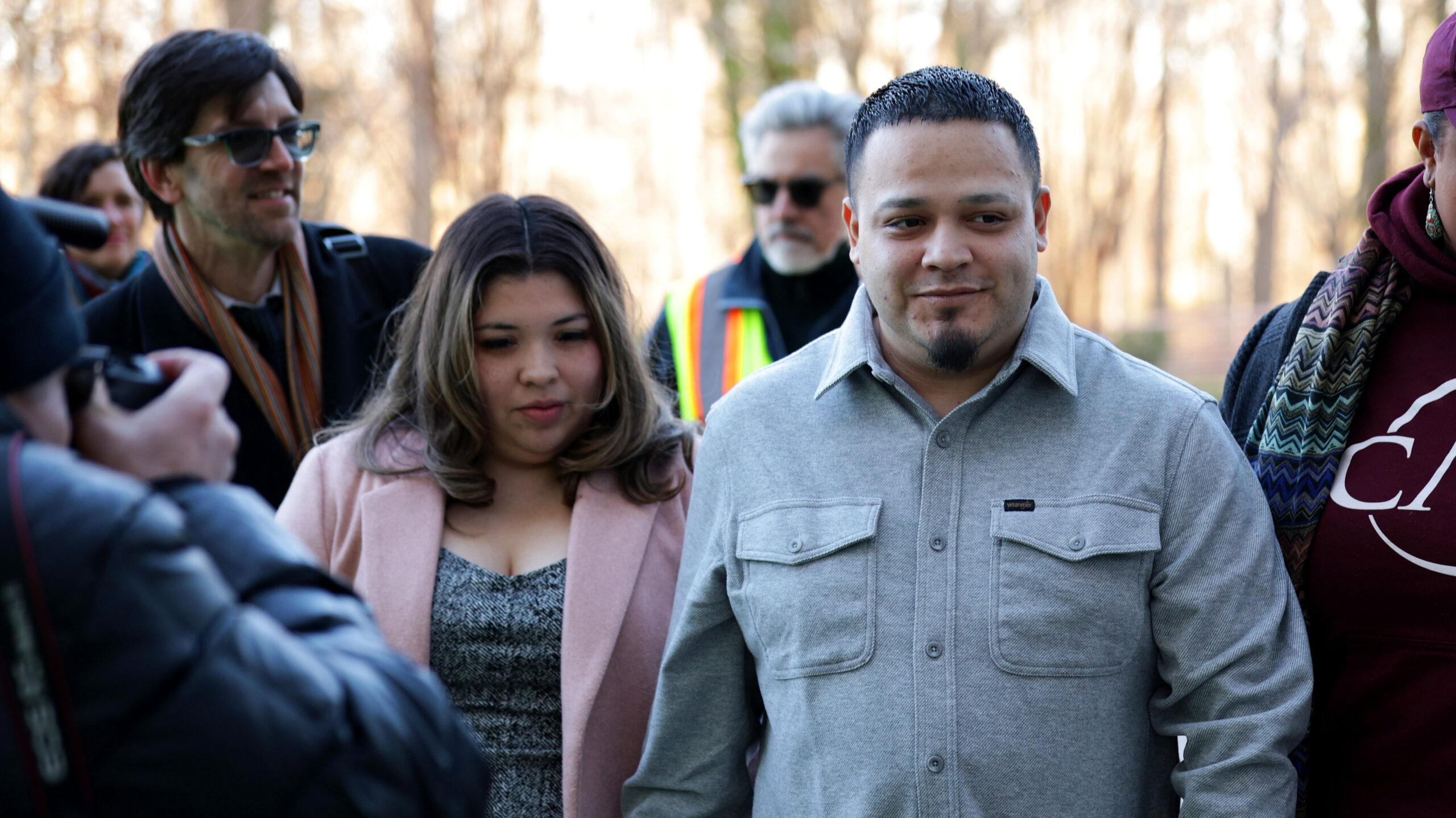 DOJ asks appeals court to reinstate human smuggling case against Kilmar Abrego Garcia