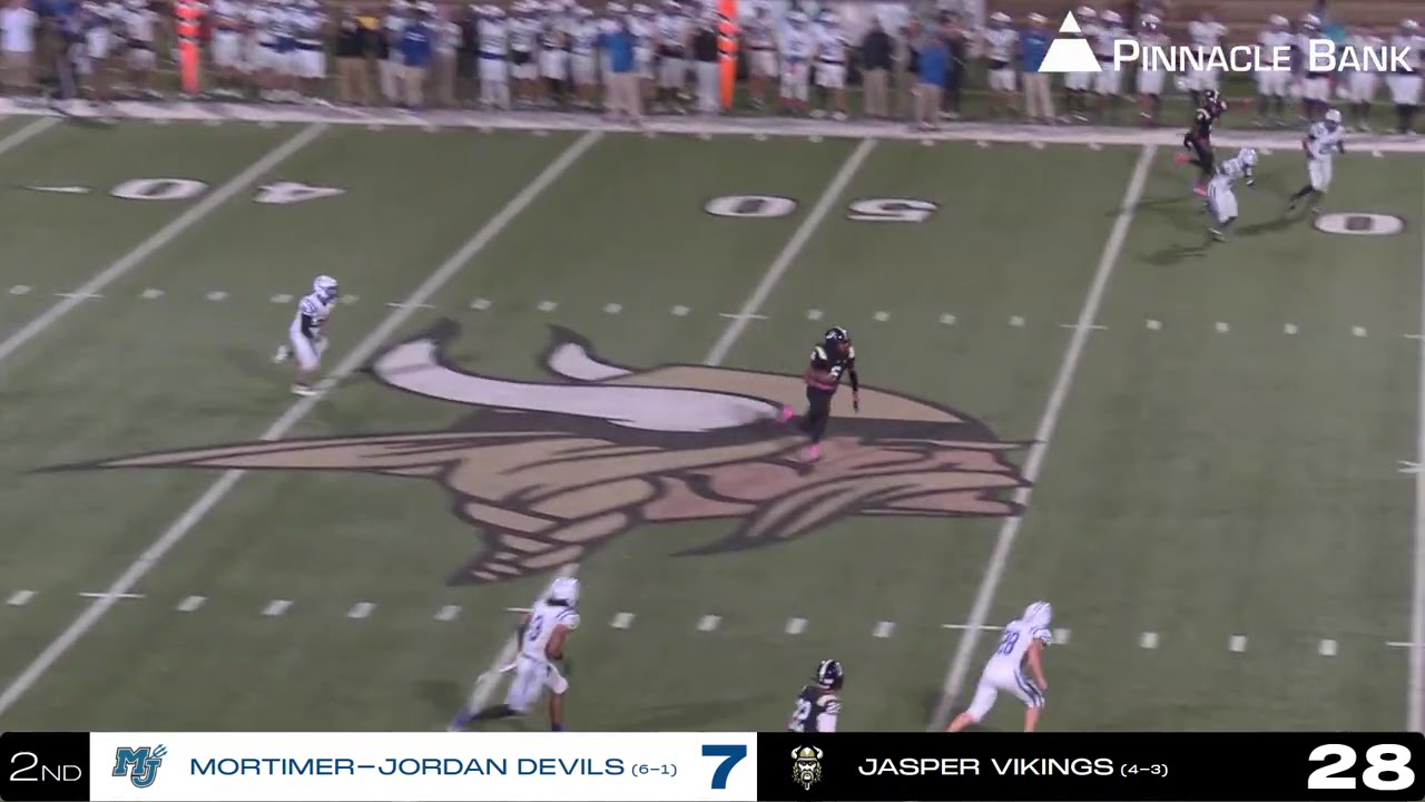 65-Yard TD Pass to Brilen Dickerson